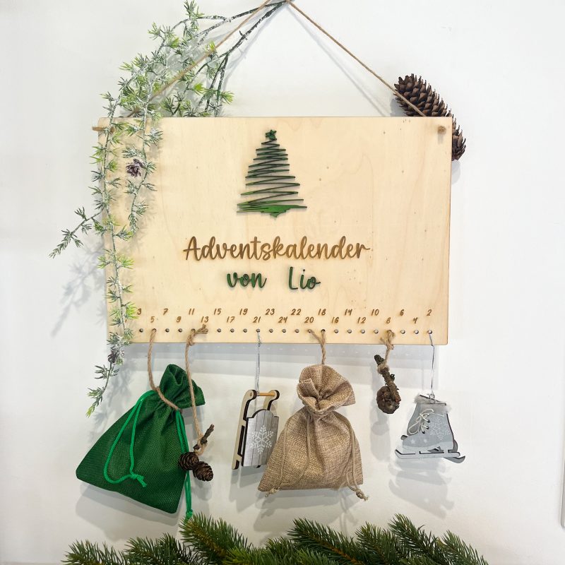 Personalisierter Adventskalender aus Holz mit Name